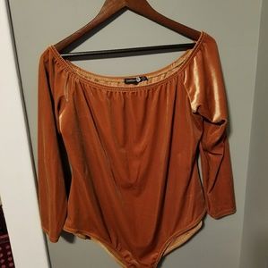 Gold Crush Velvet Off Shoulder Blouse